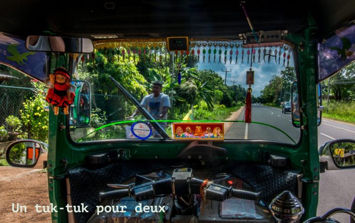 cropped-tuktuk-bas-gauche.jpg