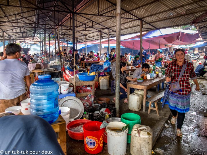 restaurants au marché de Bac Ha