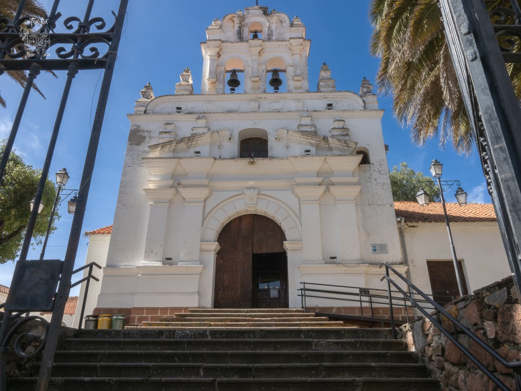 Sucre, une des belles étapes dans un voyage en Bolivie. Ville blanche aux nombreux musées et restaurants, elle sait charmé.

Nous vous racontons nos cinq journées de découvertes sous un rythme assez relax.

Bonne lecture!

#sucre #Bolivie #Ameriquedusud #Bolivia #untuktukpourdeux #voyageBolivie #TripBolivia 
